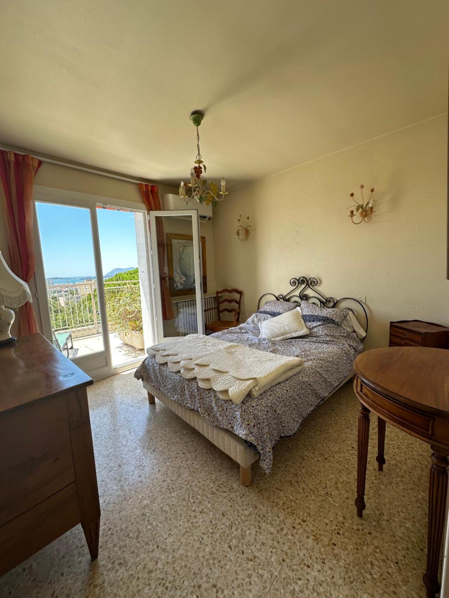 T4 Avec Terrasse Et Garage Prive Daire Toulon Dış mekan fotoğraf