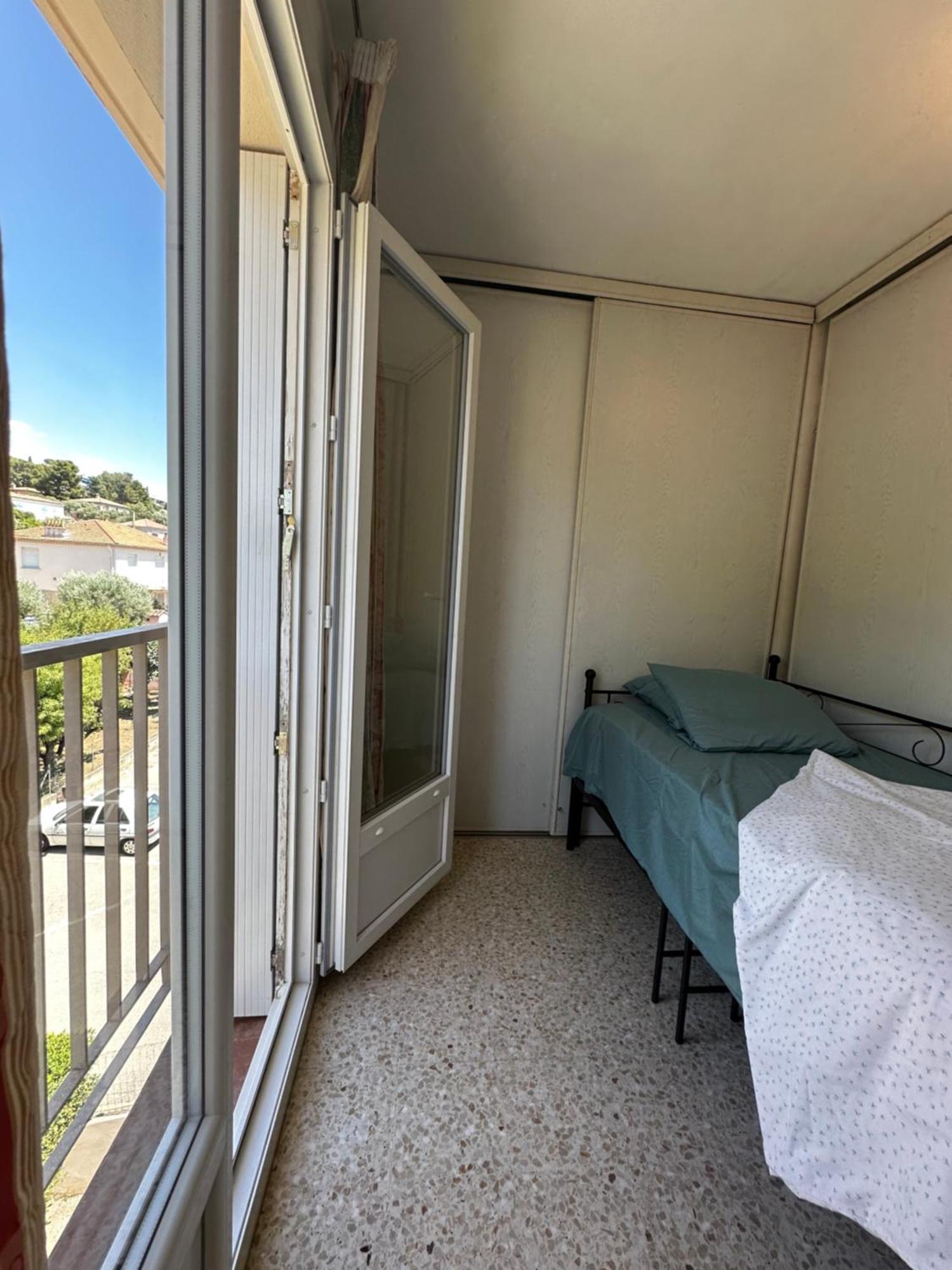 T4 Avec Terrasse Et Garage Prive Daire Toulon Dış mekan fotoğraf