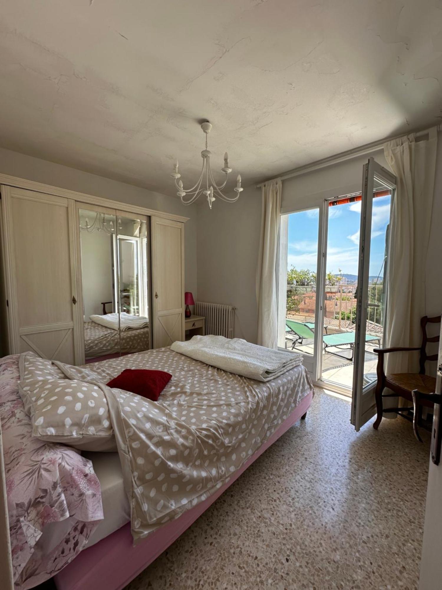 T4 Avec Terrasse Et Garage Prive Daire Toulon Dış mekan fotoğraf